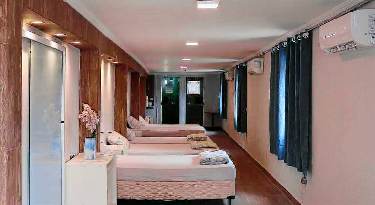 House with pool & hot tub | Pet-friendly — photo 2