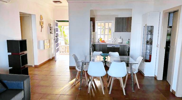 House with garden, pool & patio | Pet-friendly — photo 4