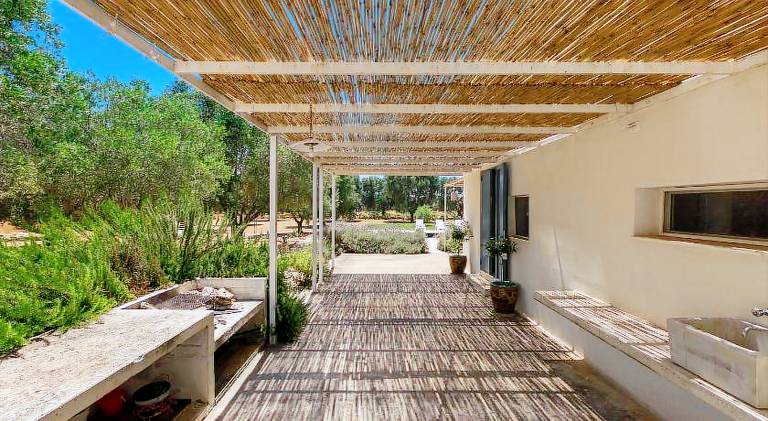 Fully equipped villa with BBQ, private pool & garden | Pets are welcome — photo 4