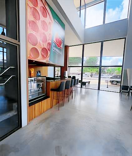Apartment with private pool — photo 3