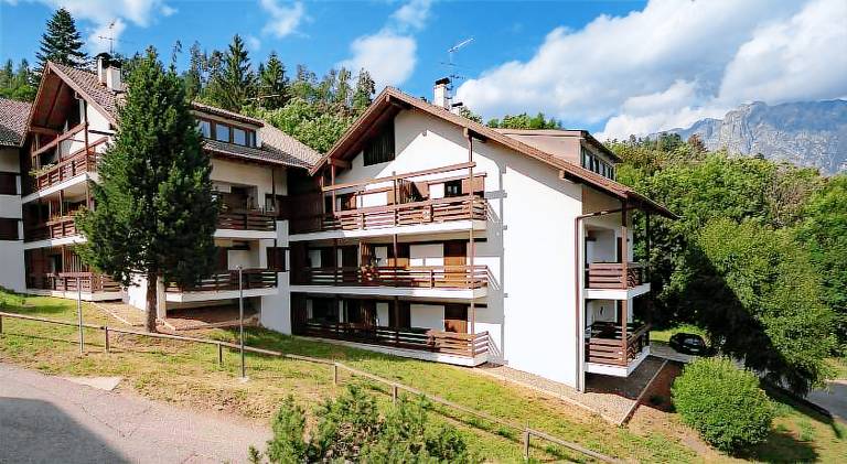 Holiday apartment with 2 rooms for 5 persons — photo 2