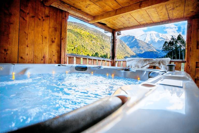 Beautiful chalet with jacuzzi | Pets are welcome in Combloux
