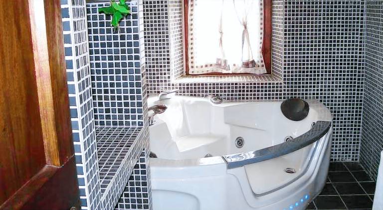 Beautiful house with jacuzzi | Pet-friendly — photo 3