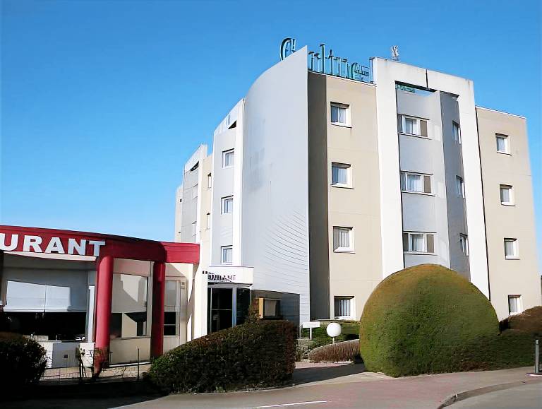 Hotel Carline in Mondeville
