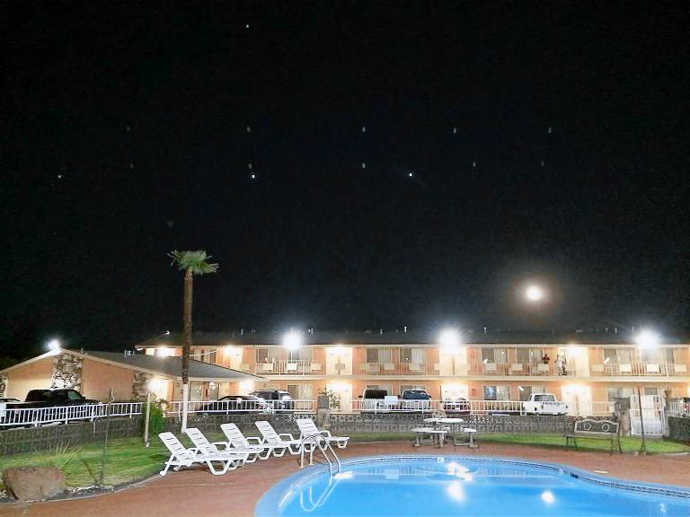 The River Inn & Suites — photo 3