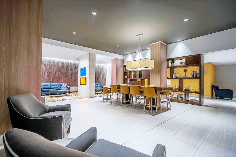 Crowne Plaza Dulles Airport By IHG — photo 3