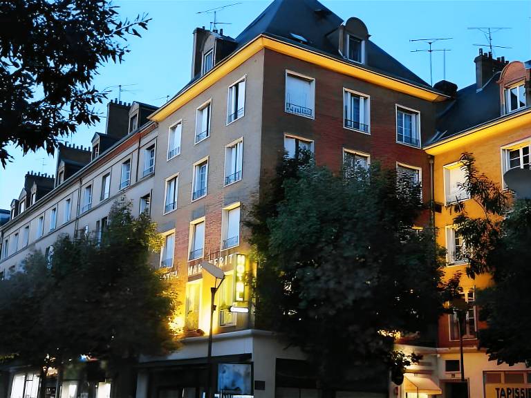 Logis Hotel Marguerite in Olivet