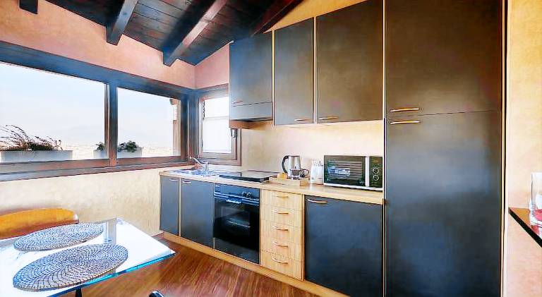Beautiful apartment with patio | Near Santa Maria Maggiore | Pets allowed — photo 3