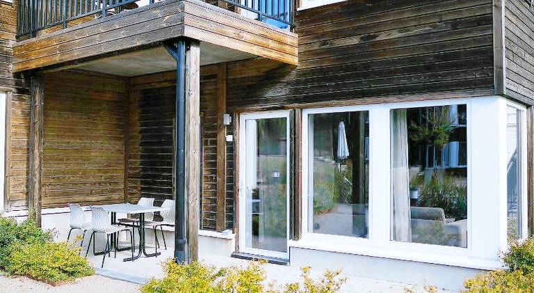Serviced apartment with terrace, pool & barbeque | Pet-friendly — photo 5