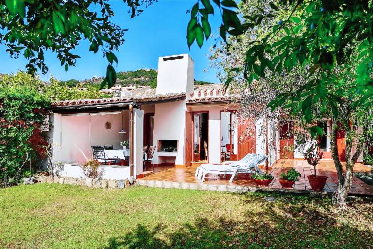 Villa with yard, BBQ & patio | Garden view | Good for workation in Muravera