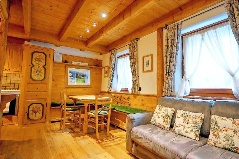 Fully equipped nice holiday apartment with hot tub, patio & sauna | Mountain view | Pet-friendly — photo 4