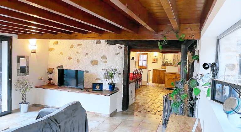 Vacation home with 4 rooms for 6 persons in Lourdes