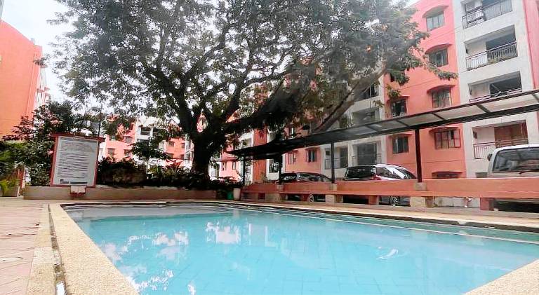 Serviced apartment with garden, terrace & pool — photo 4