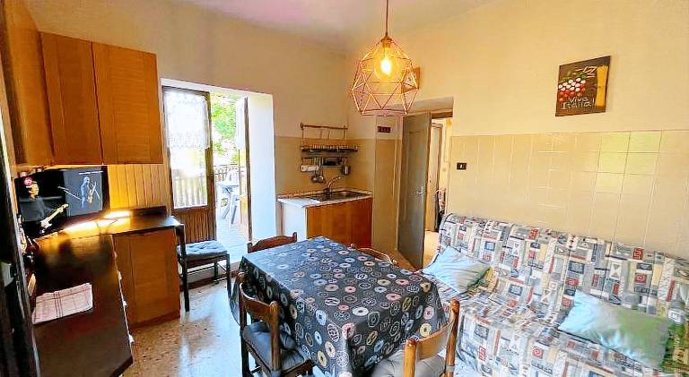 Rental apartment with 2 rooms for 5 persons — photo 2