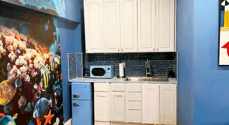 420 Friendly Suites — photo 4