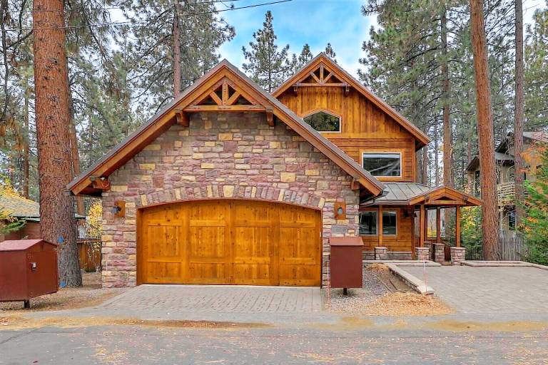 Cabin  Stateline