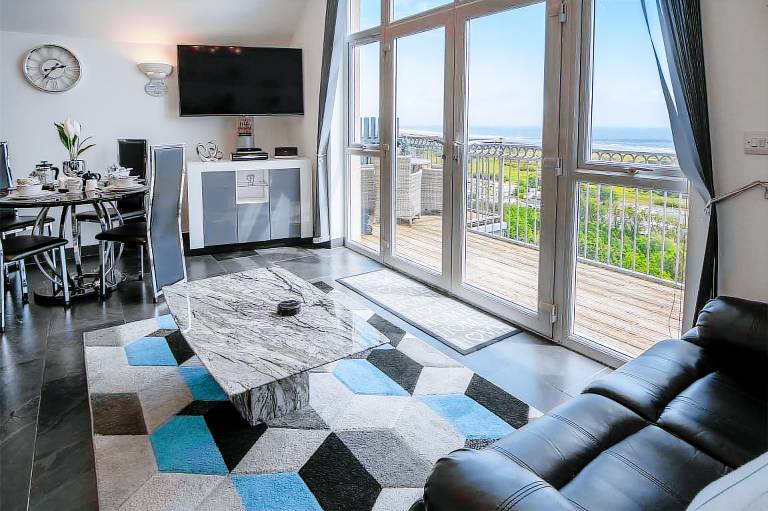 Holiday apartment with fast internet | Water view — photo 2