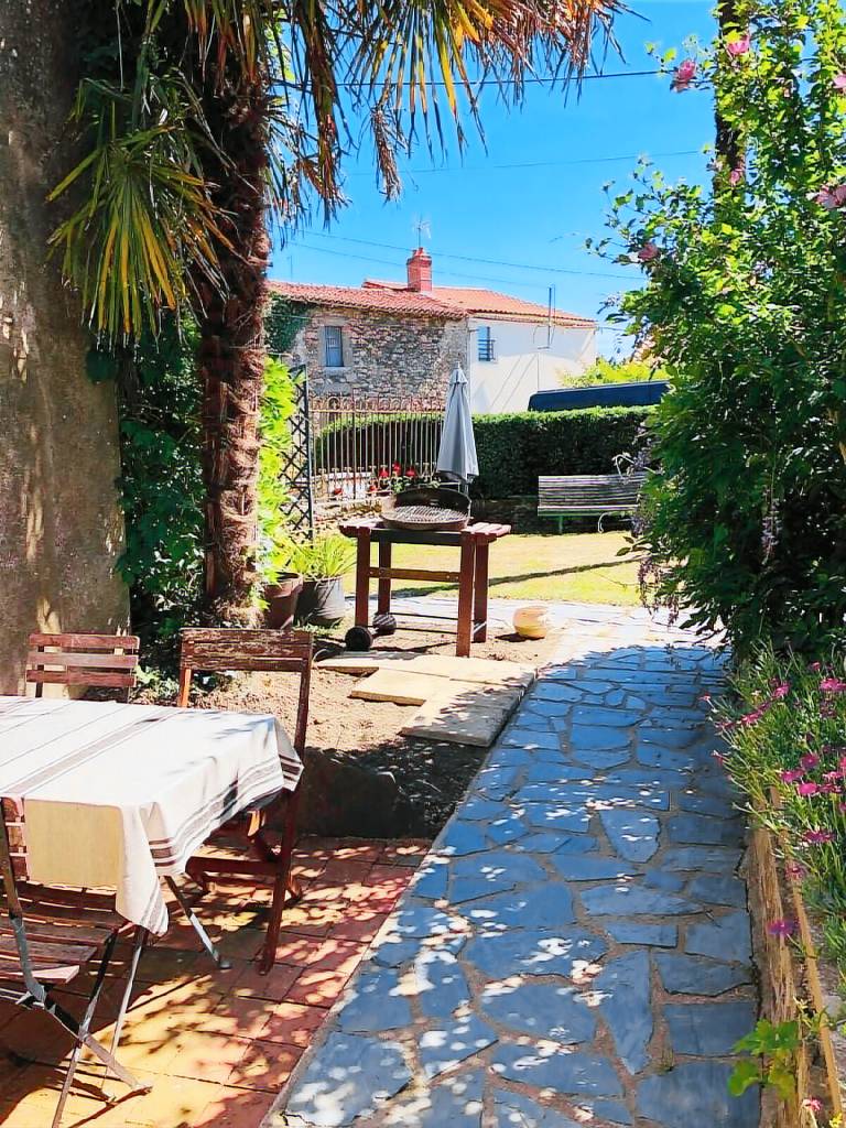 Nice vacation home with barbecue, yard & patio | Suitable for remote work | Dogs allowed — photo 3