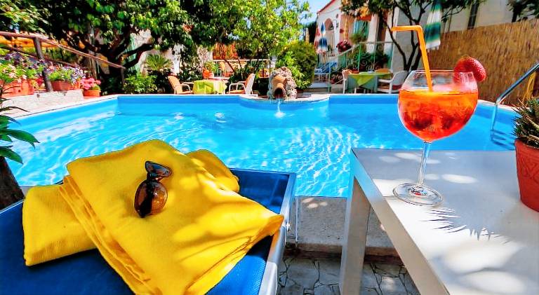 Hotel la rondinella in Forio