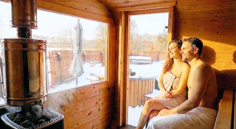 Holiday apartment with jacuzzi — photo 3