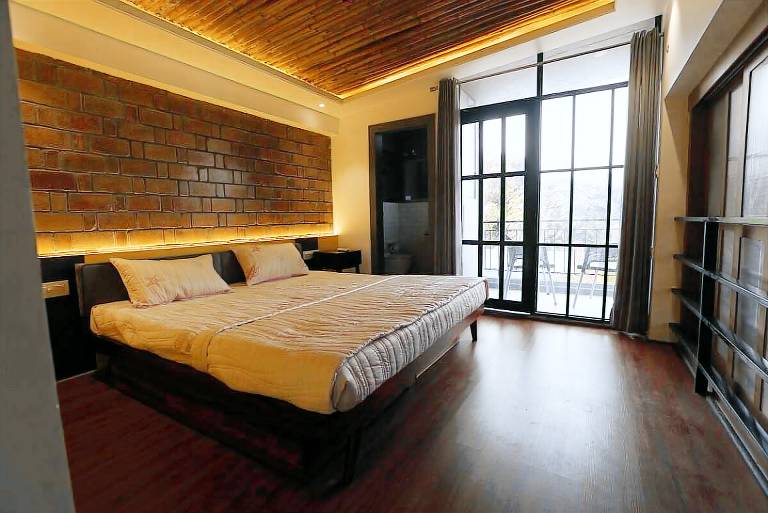 Villa with pool, grill & yard | Suitable for remote work | Pet-friendly — photo 2