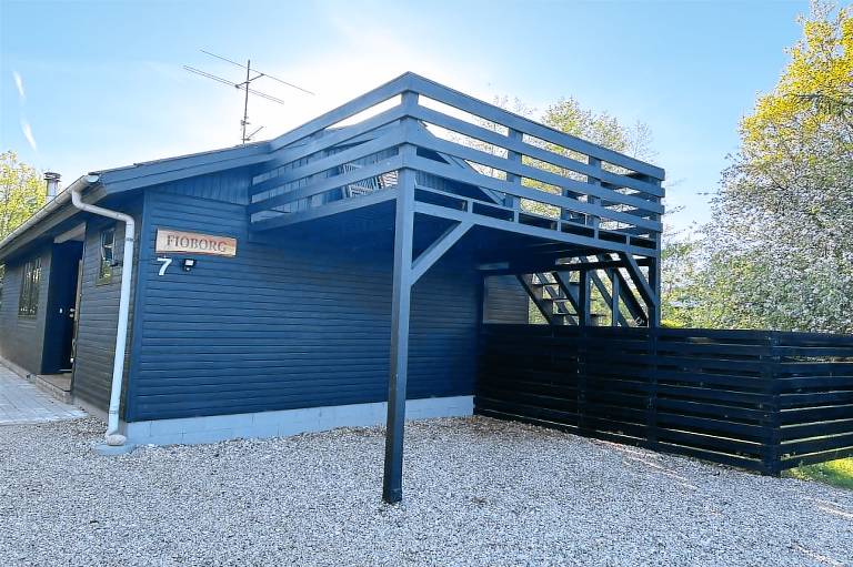 Fully equipped house with yard & terrace | Sea view | Pets are welcome — photo 2