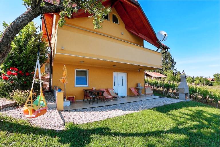 Cabin  Ribnica