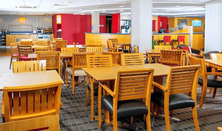 Holiday Inn Express Swansea East By IHG — photo 5