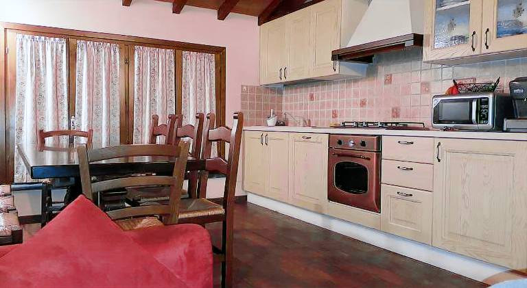 Attico in Villa Fresco vista Mare 2 matr 2 bagni 8 posti letto — photo 3
