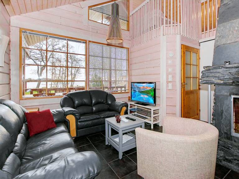 House with sauna & patio | Nature view — photo 2