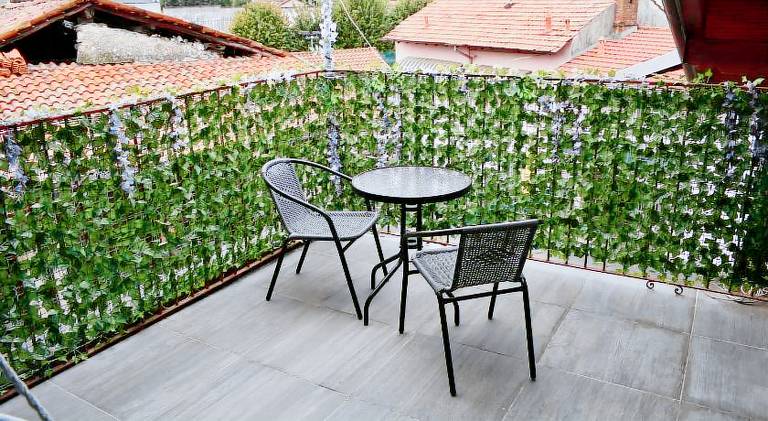 Holiday apartment with jacuzzi & terrace — photo 5