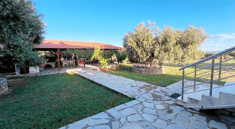 Villa with 2 rooms for 4 persons — photo 5