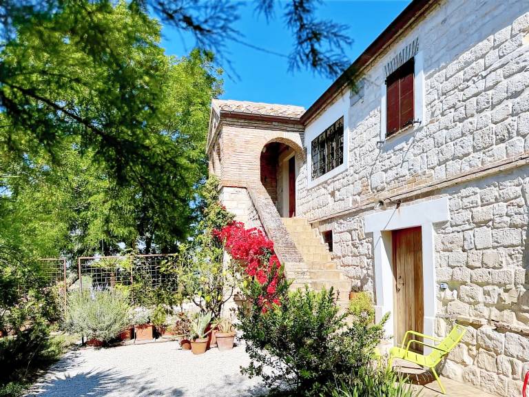 House with grill, terrace & yard | Nature view — photo 2
