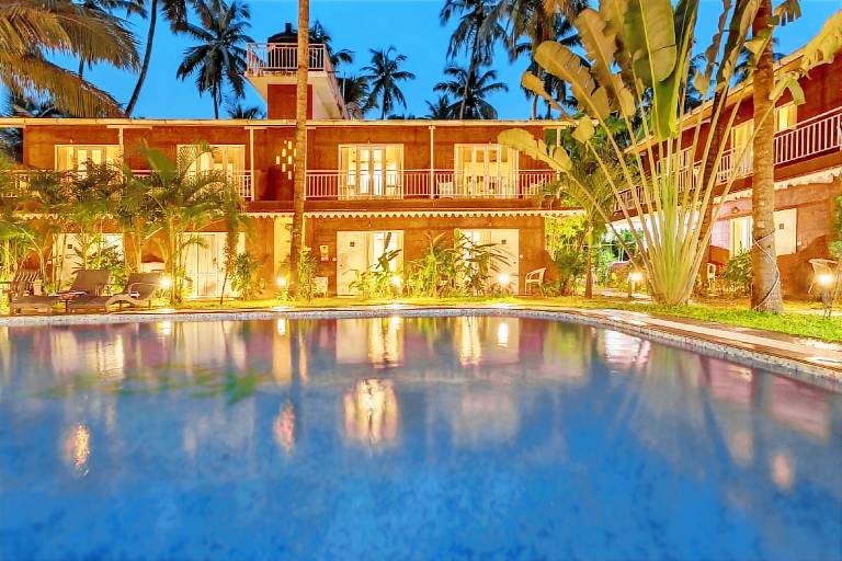 Resort  Ashvem Beach