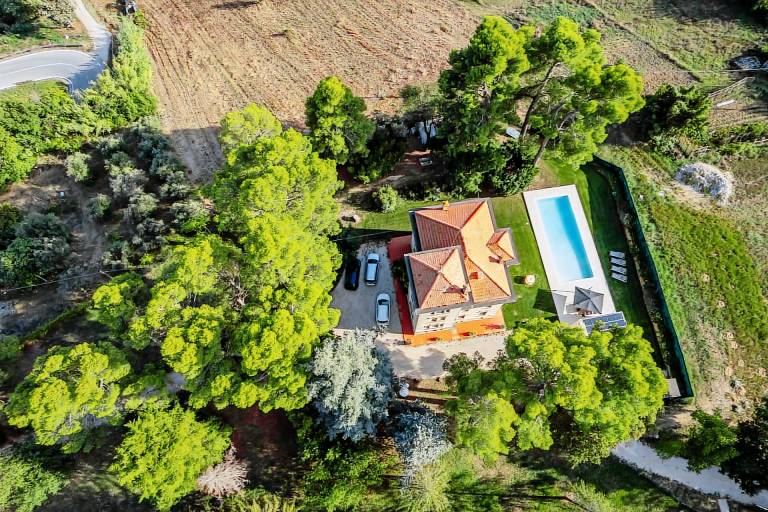 Children-friendly lovely villa with patio, yard & private pool | Pets are welcome — photo 3