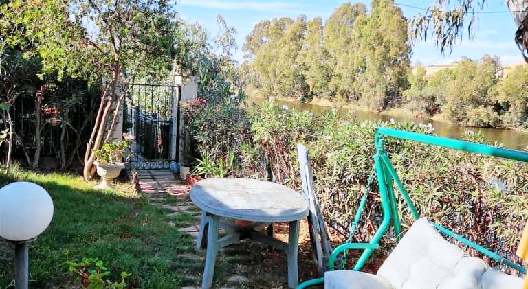 Vacation home with garden — photo 3