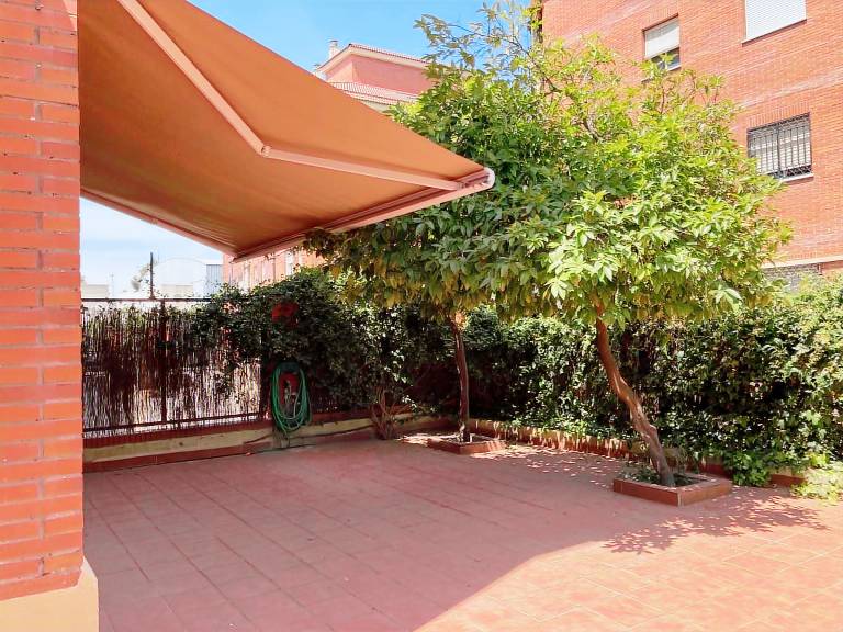 Rental apartment with 3 rooms for 6 persons in Seville
