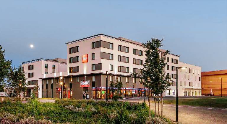 Ibis budget Saint-Quentin-en-Yvelines Vélodrome — photo 3