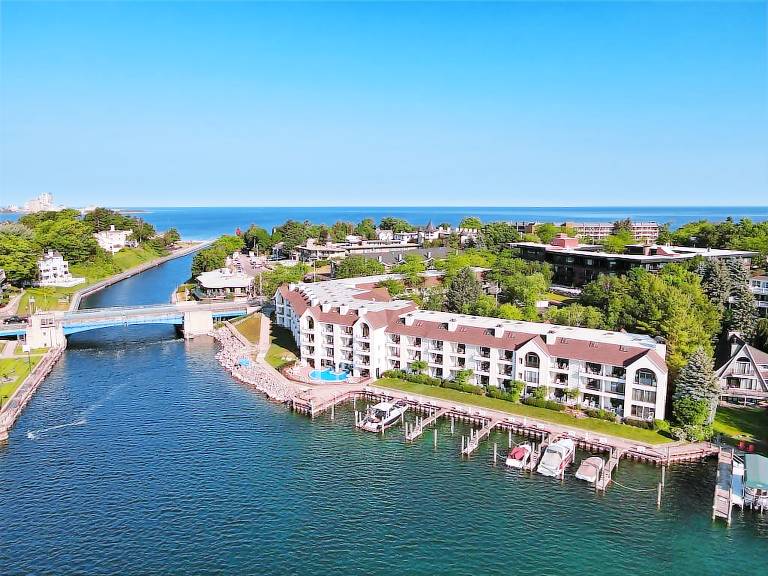 Condo Charlevoix