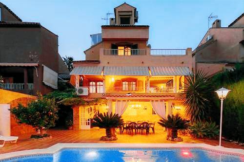Casa Manises