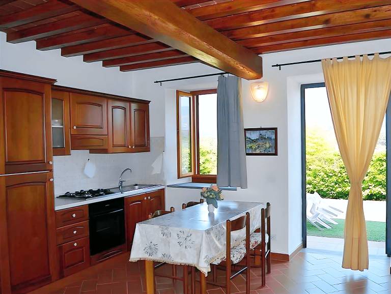Farm with 2 rooms for 6 persons — photo 2