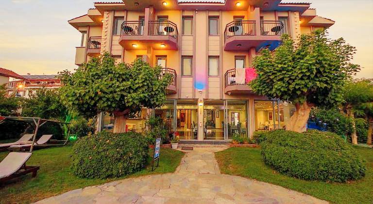GOLDEN MOON HOTEL — photo 3