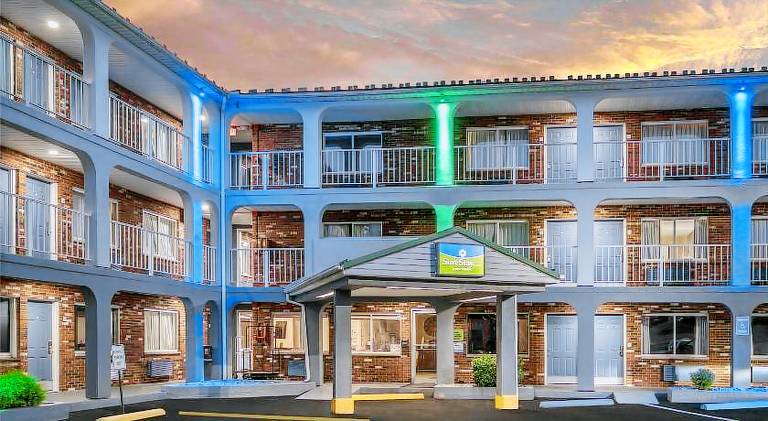 SureStay by Best Western Summersville — photo 4