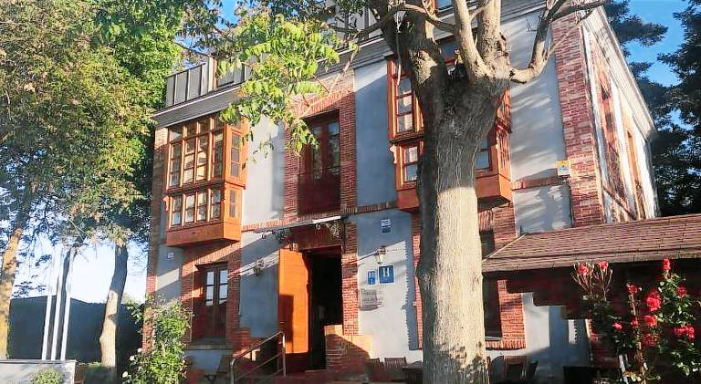 House with terrace & yard in Valladolid