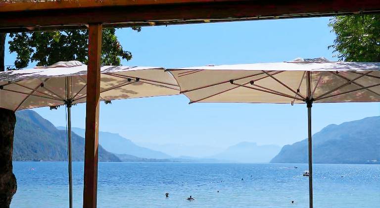 Charming rental apartment with pool | Next to the beach | Pets allowed in Aix-les-Bains