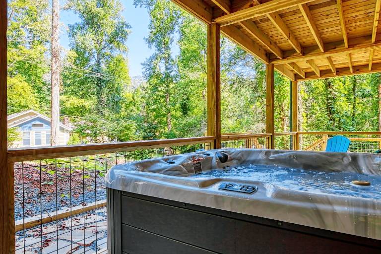 House with jacuzzi, barbecue & private pool | City view — photo 2