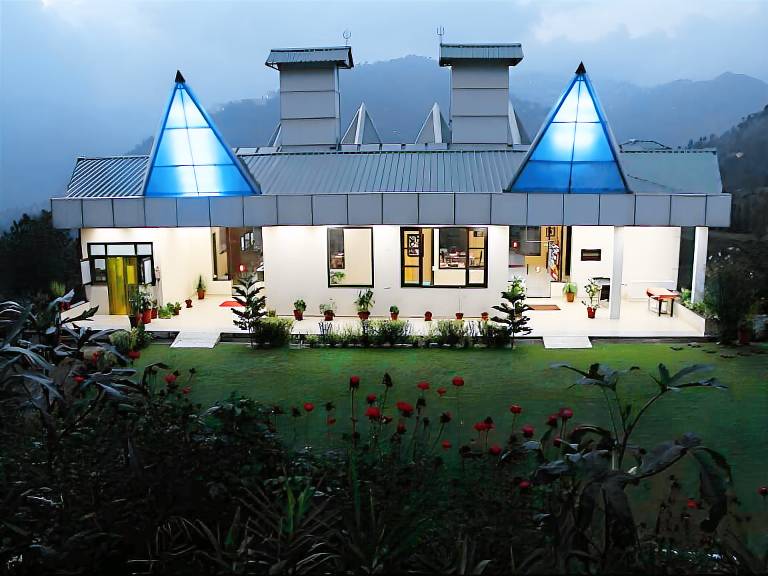 Flag House Resort (18 Kms From Shimla) in Solan