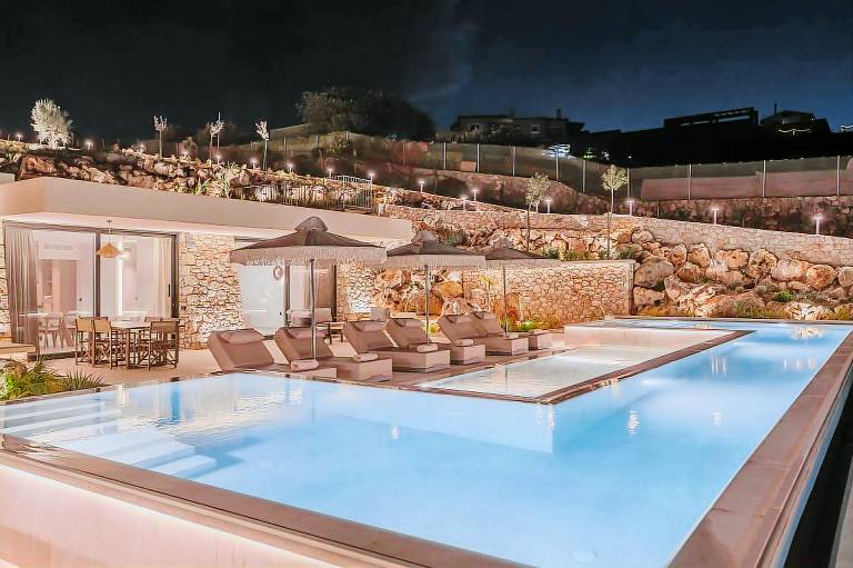 Fully equipped nice villa with yard, private pool & terrace | Pets are welcome — photo 3