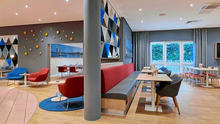 Holiday Inn Express Cologne Troisdorf By IHG — photo 3