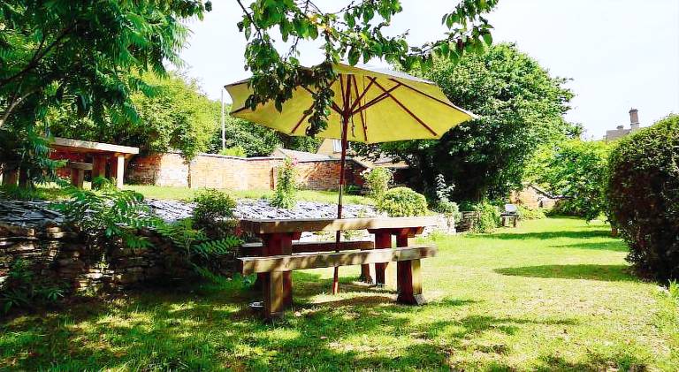 Pleasant rental apartment with patio | Pet-friendly — photo 4